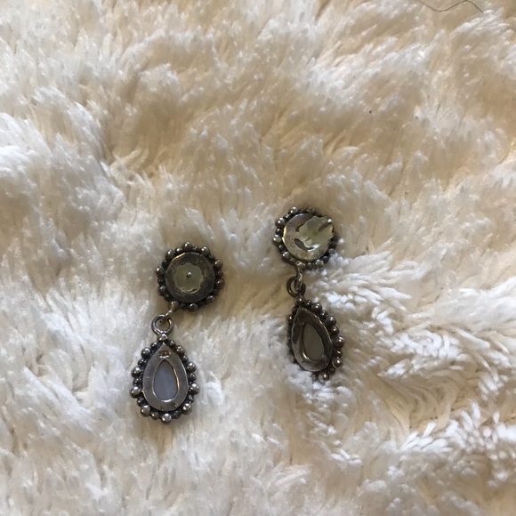 Vintage drop earrings pierced 1” drop - Picture 2 of 2